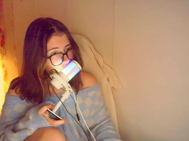 KristinaScott's BongaCams show and profile