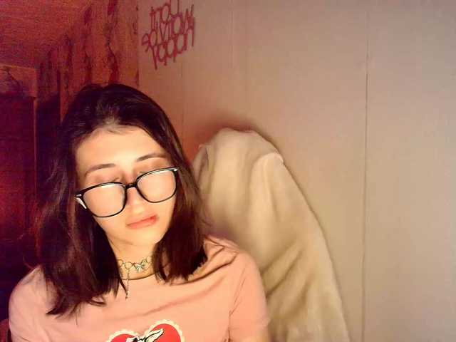 KristinaScott's BongaCams show and profile