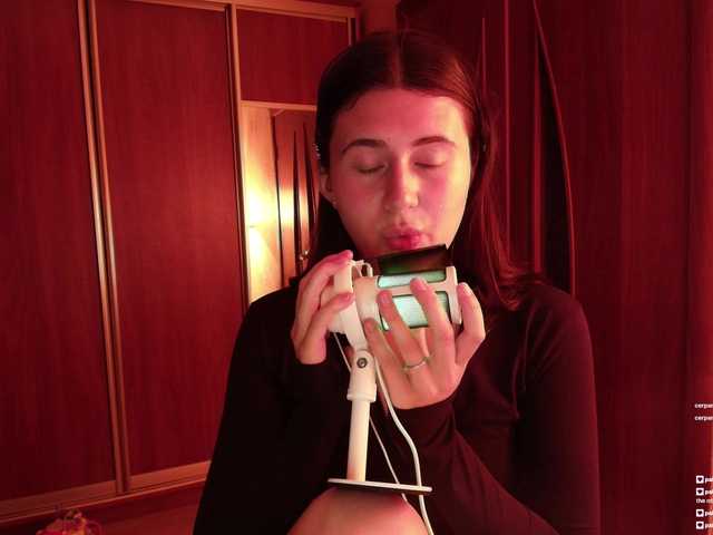 KristinaScott's BongaCams show and profile