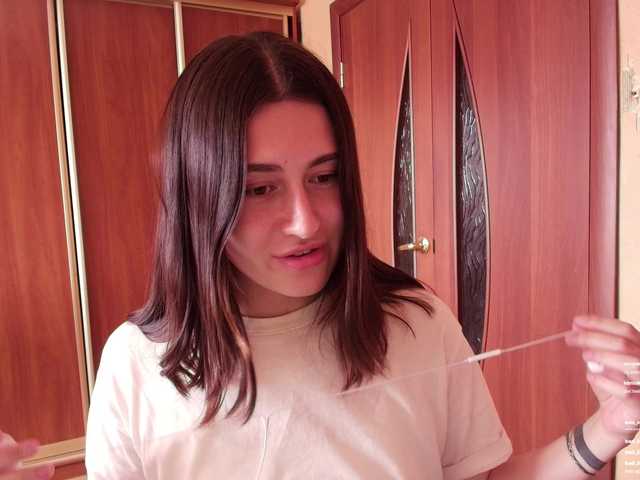 KristinaScott's BongaCams show and profile