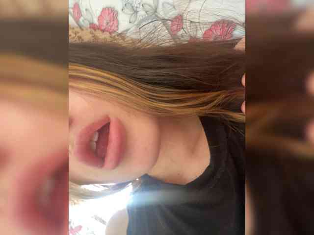 KristinaScott webcam