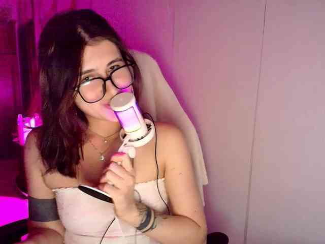 KristinaScott webcam