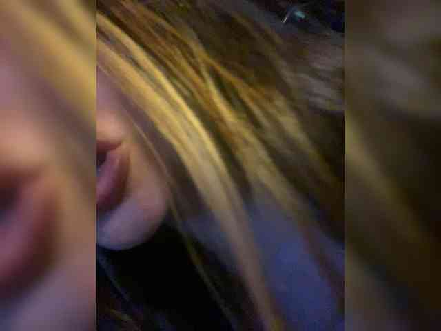 KristinaScott webcam