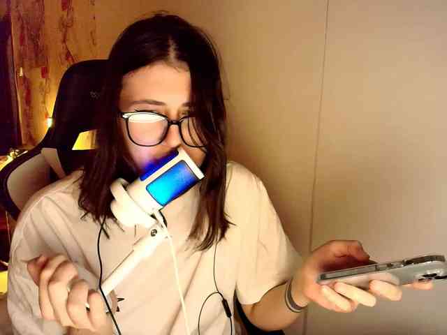 KristinaScott webcam