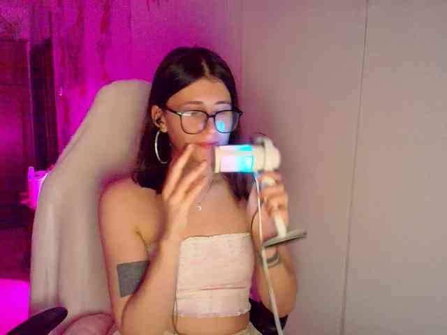 KristinaScott webcam