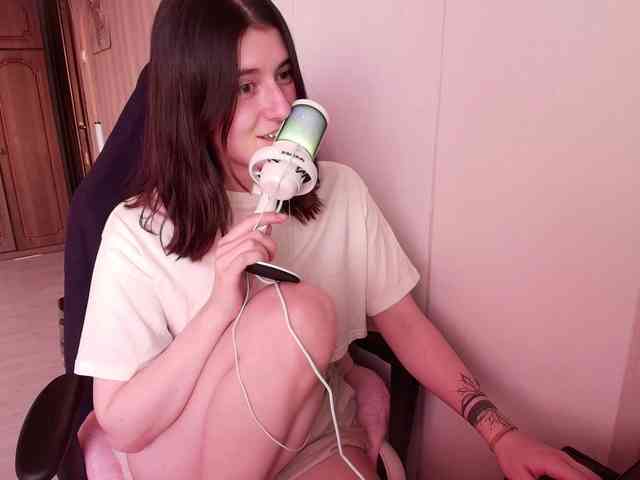 KristinaScott webcam