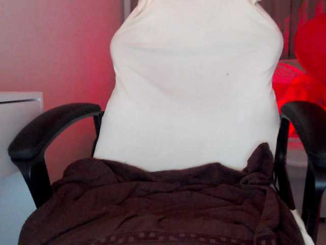 Lili-asian's BongaCams show and profile