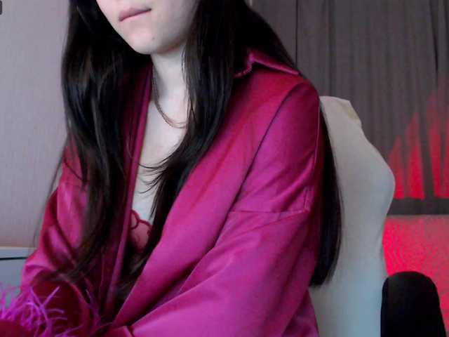 Lili-asian's BongaCams show and profile