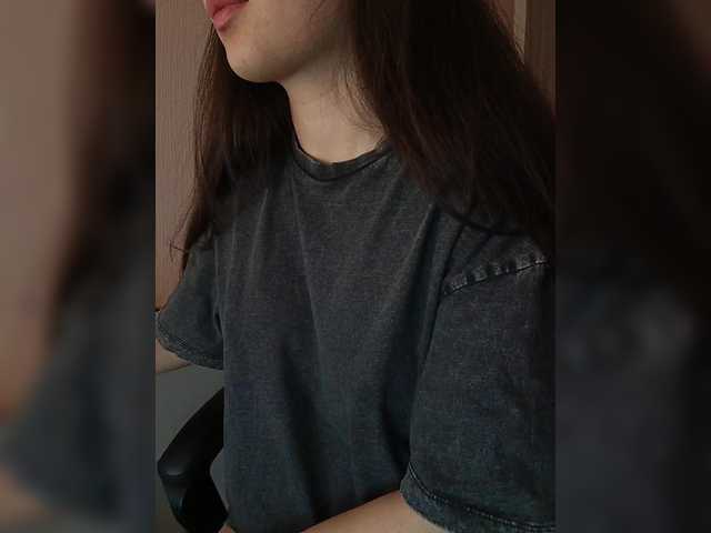 Lili-asian's BongaCams show and profile