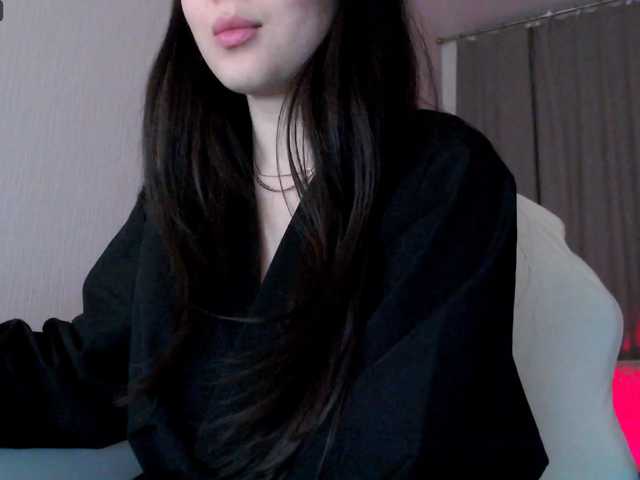 Lili-asian's BongaCams show and profile