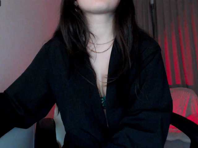 Lili-asian's BongaCams show and profile