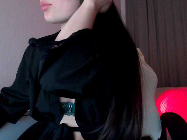 Lili-asian's BongaCams show and profile