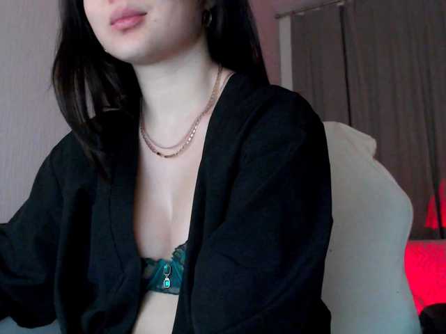 Lili-asian's BongaCams show and profile