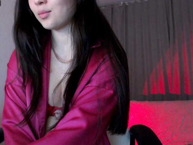 Lili-asian's BongaCams show and profile