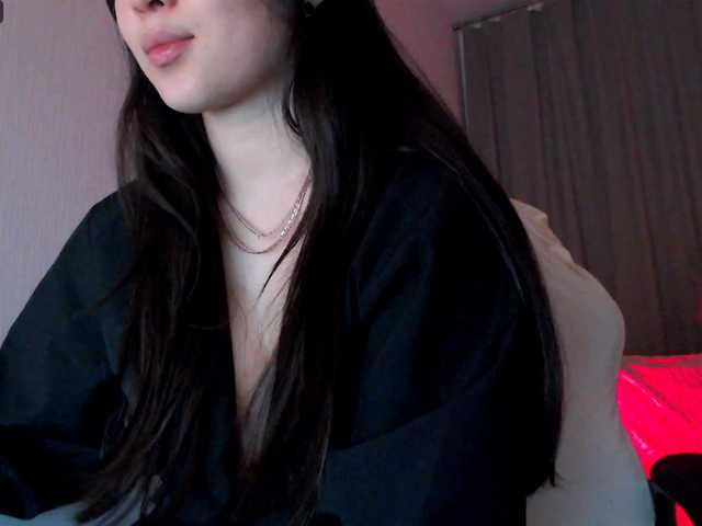 Lili-asian's BongaCams show and profile