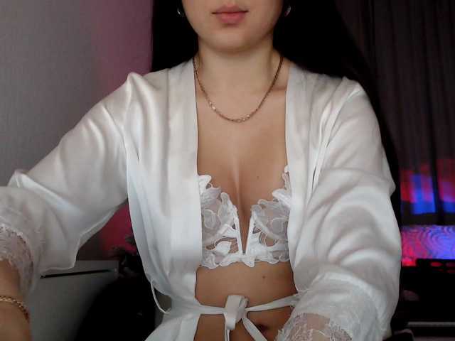 Lili-asian's BongaCams show and profile