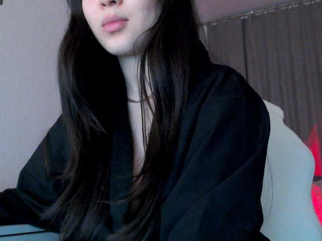 Lili-asian's BongaCams show and profile