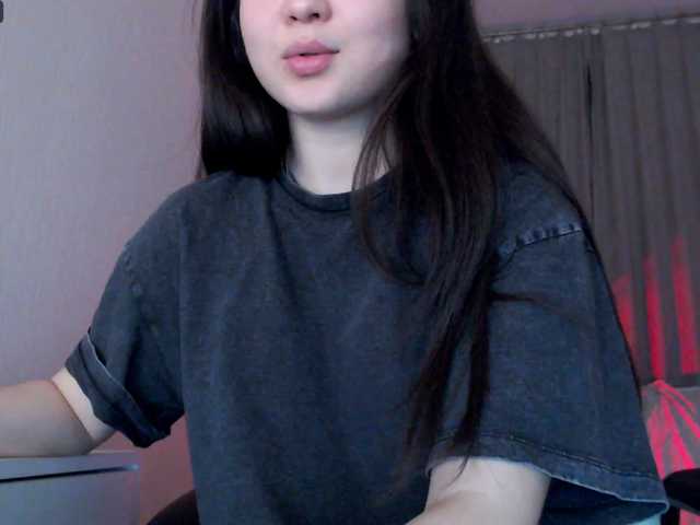 Lili-asian's BongaCams show and profile