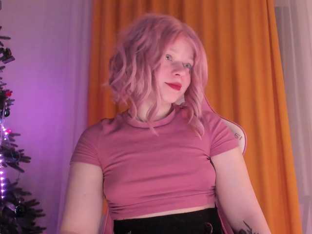 CutieSue's BongaCams show and profile