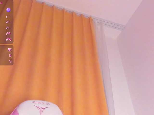 CutieSue — Toy in ass ... ^^  Emptied your balls with me   ^^ My ass love it  ^_^  lovense in my pussy C2C 70 TOKENS , PM 10 tokens@total   @sofar :start show @remain My favorite pattern is 38 tokens. My pussy gets super wet from long vibrations