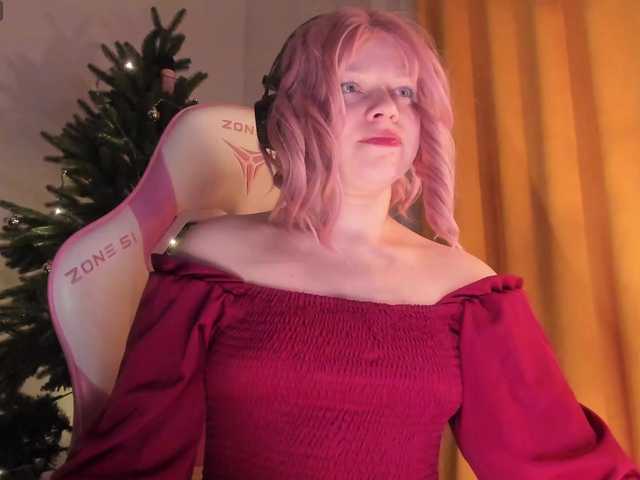 CutieSue's BongaCams show and profile