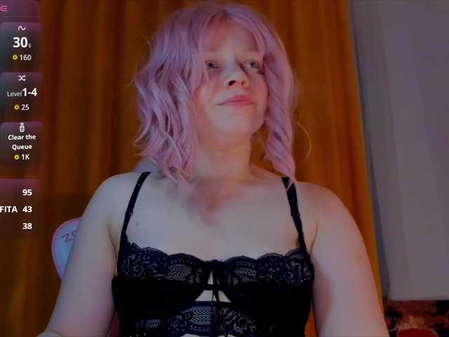 CutieSue's BongaCams show and profile