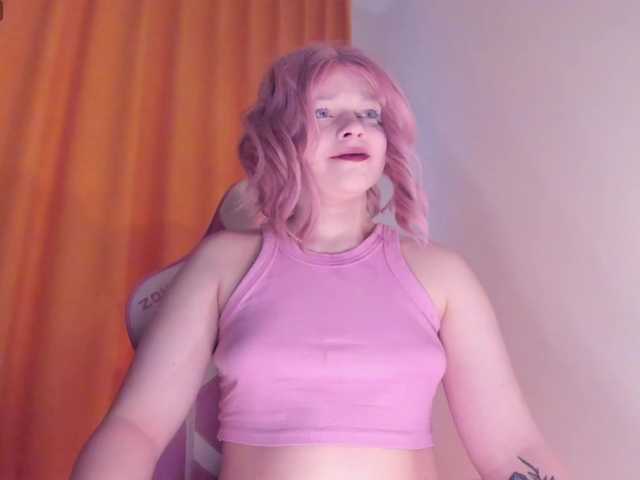 CutieSue's BongaCams show and profile