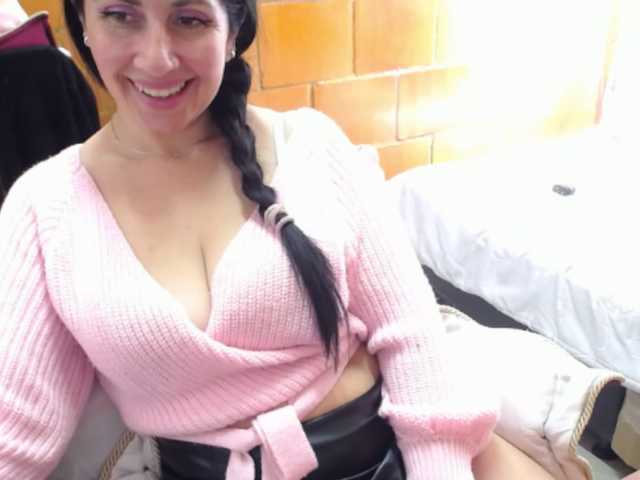 Charlotemple5's BongaCams show and profile