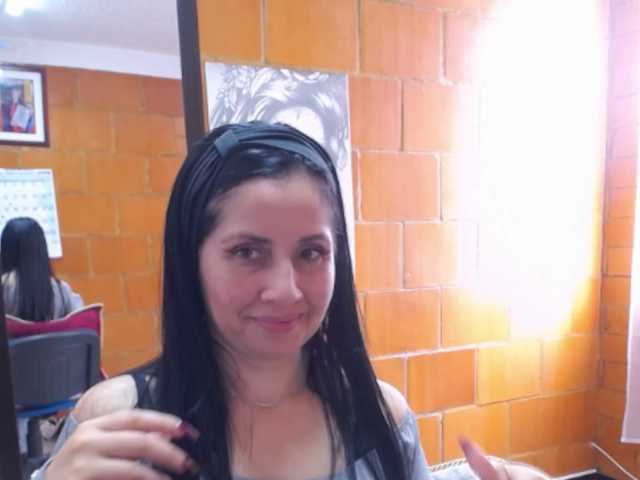 Charlotemple5's BongaCams show and profile