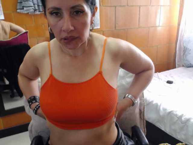 Charlotemple5's BongaCams show and profile