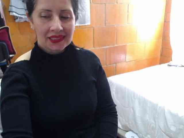 Charlotemple5 bongacams