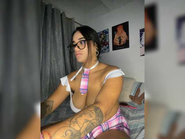 ela-endez's BongaCams show and profile