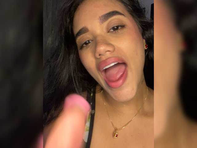 ela-endez's BongaCams show and profile