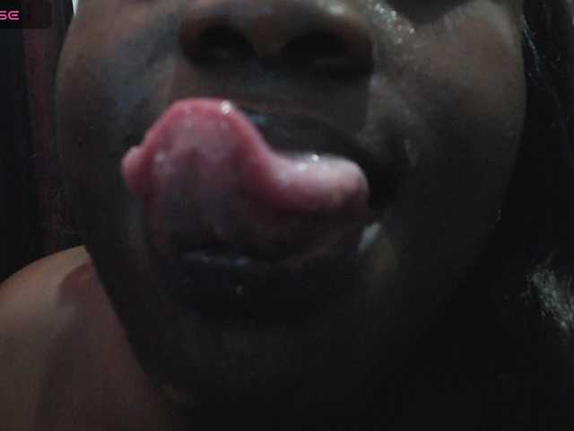 ViviannLane's BongaCams show and profile