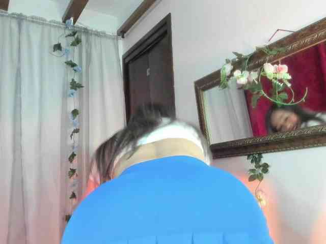 divine-mature webcam