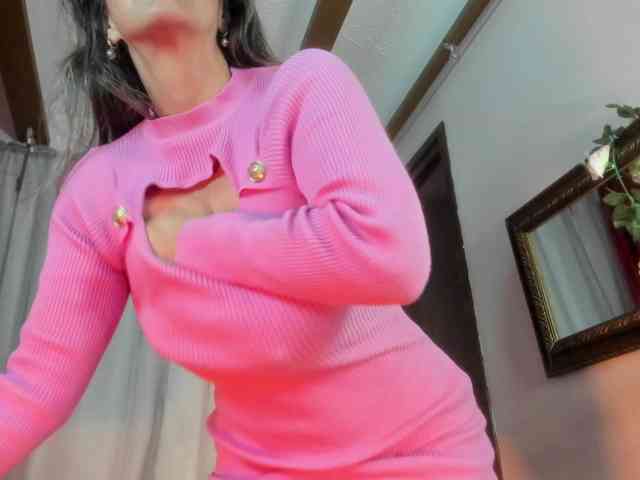 divine-mature webcam