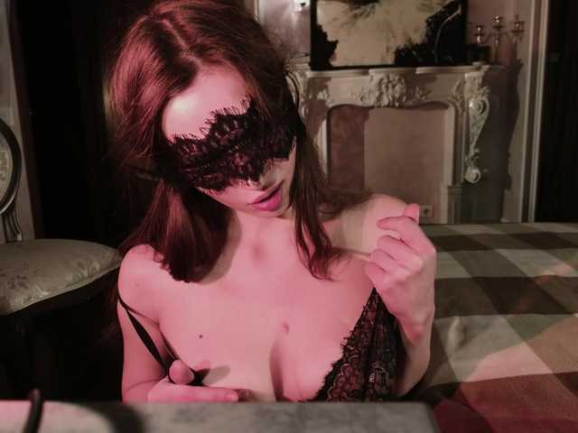 Ninilina's BongaCams show and profile