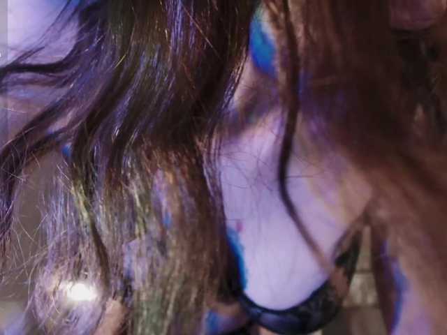 Ninilina's BongaCams show and profile