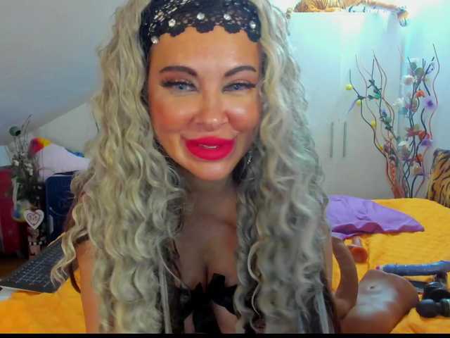 MichelaRosa Live Cam on BongaCams and RICams