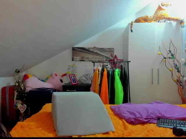 MichelaRosa Live Webcam on BongaCams