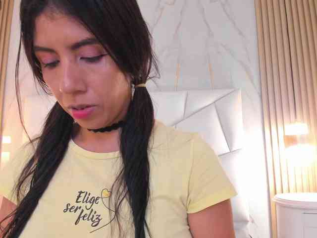 cinthya11 webcam