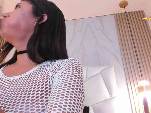cinthya11 webcam