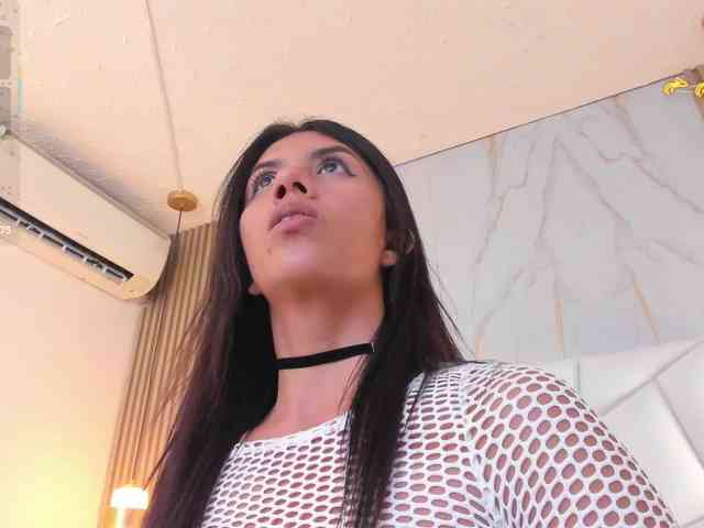 cinthya11 webcam