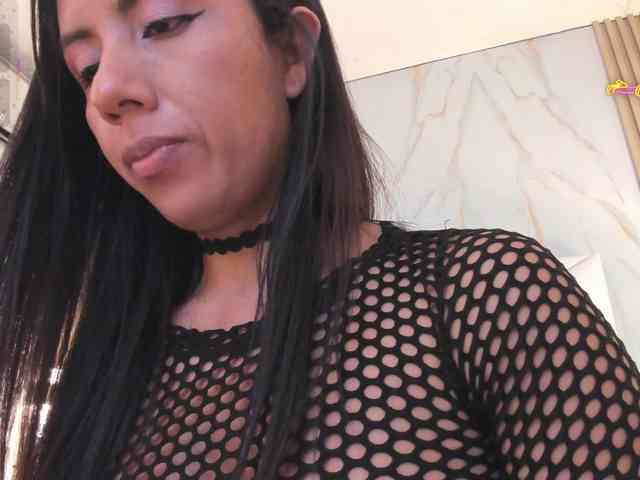 cinthya11 webcam