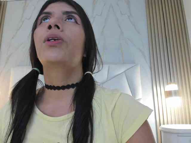 cinthya11 webcam