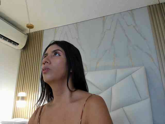 cinthya11 webcam