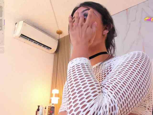 cinthya11 webcam