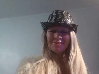 Victoria-sexi Porn Show