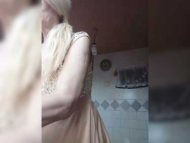 victoria71's BongaCams show and profile