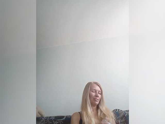 victoria71's BongaCams show and profile